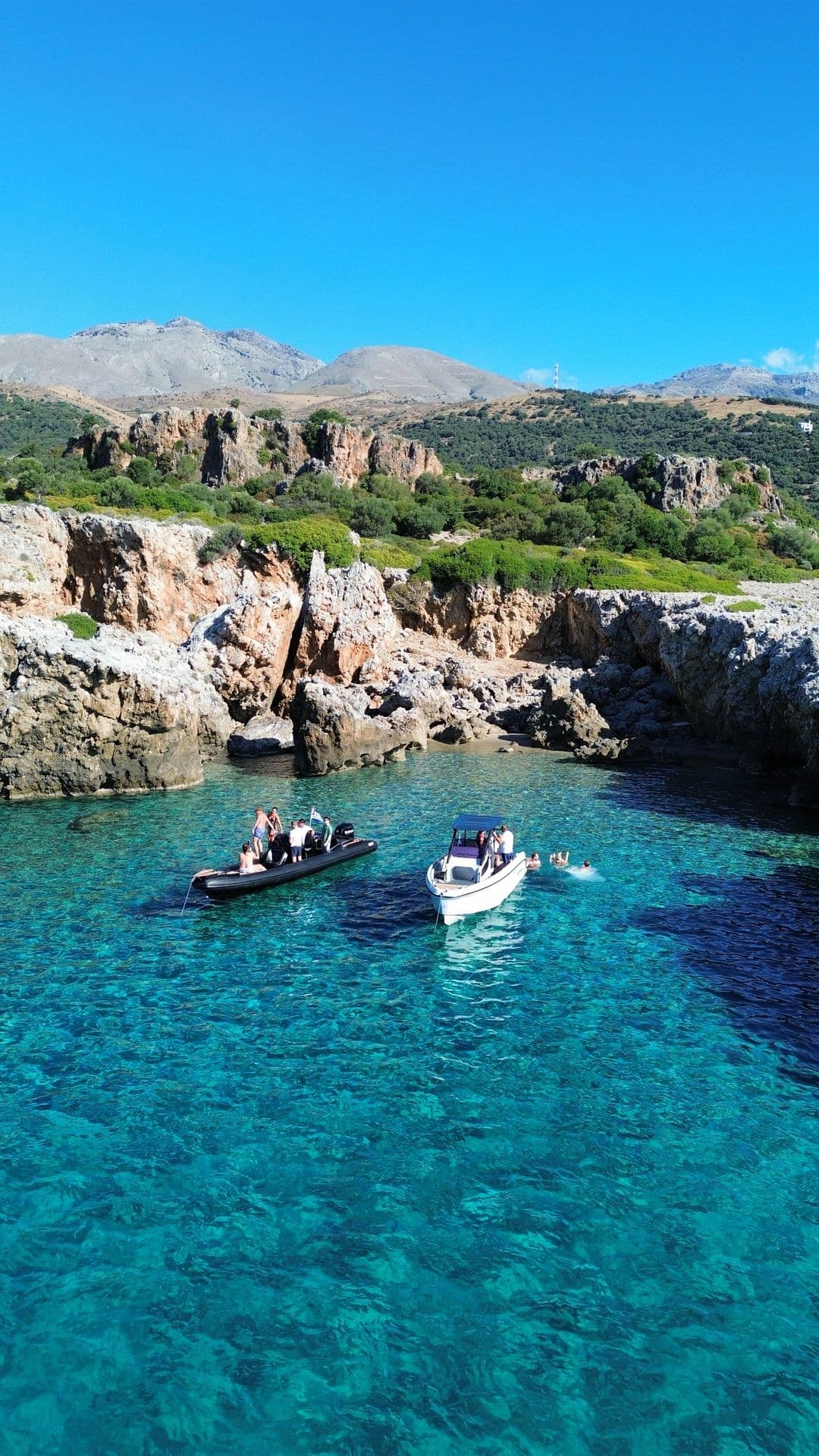 Boat tour along the cliffs of South Crete